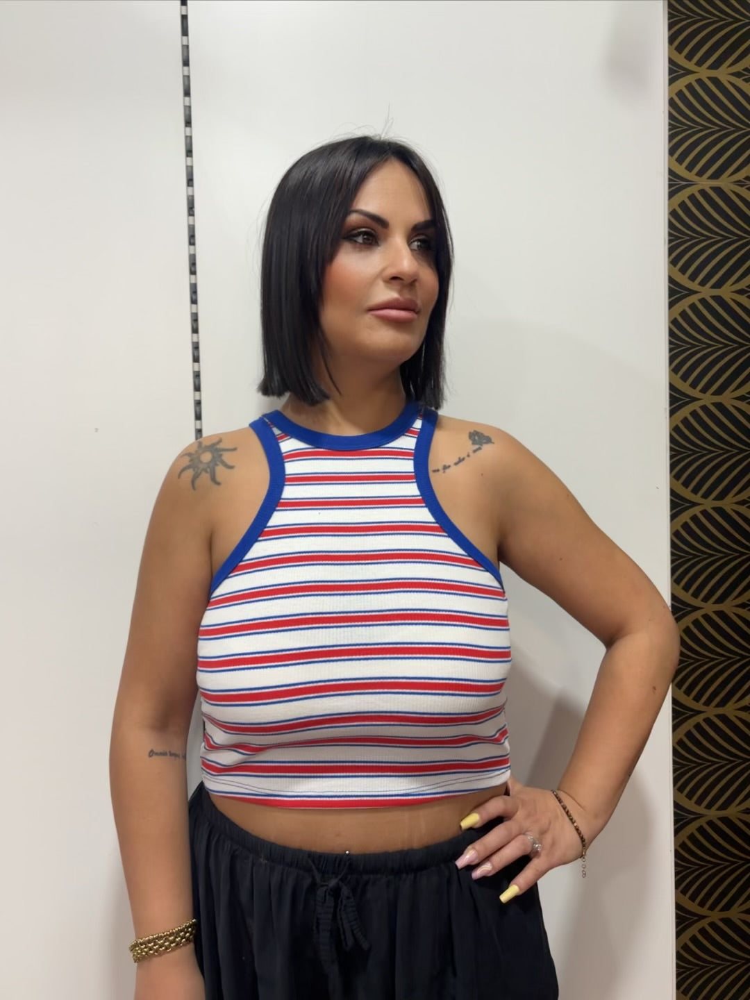 TOP CROP A RIGHE LUMINA